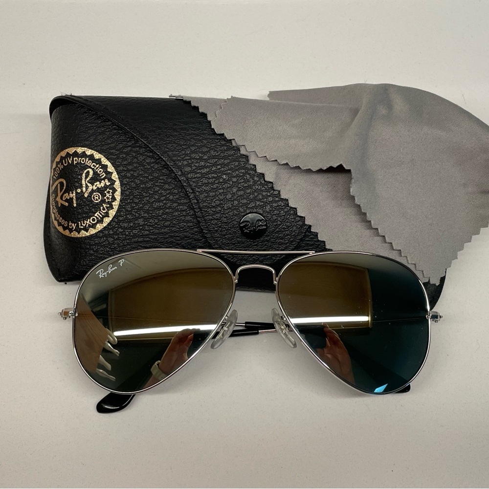 Ray-Ban Silver Aviator Sunglasses with Black Case